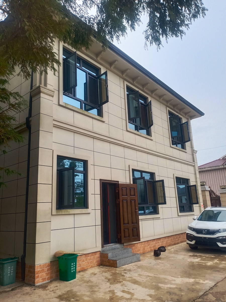 品味与尊贵并存：钢结构别墅的奢华生活方式(图2)